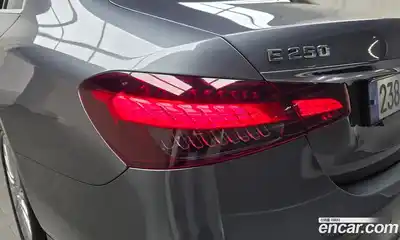 Mercedes-Benz E-Class 2021 2.0 гидро в Москве, миниатюра 9