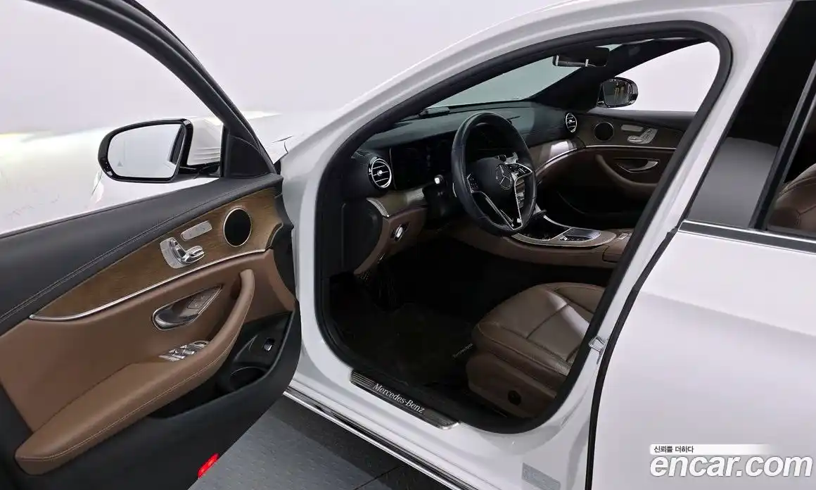 Mercedes-Benz E-Class 2022 2.0 гидро в Москве № 1322243, фото 13