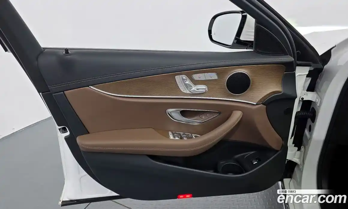 Mercedes-Benz E-Class 2022 2.0 гидро в Москве № 1322243, фото 14