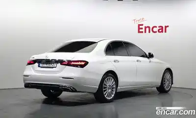 Mercedes-Benz E-Class 2022 2.0 гидро в Москве № 1322243, миниатюра 2