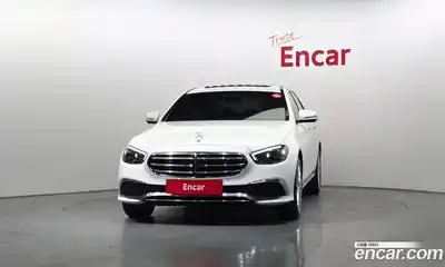 Mercedes-Benz E-Class 2022 2.0 гидро в Москве № 1322243, миниатюра 3