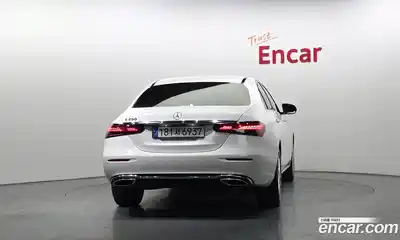 Mercedes-Benz E-Class 2022 2.0 гидро в Москве № 1322243, миниатюра 4
