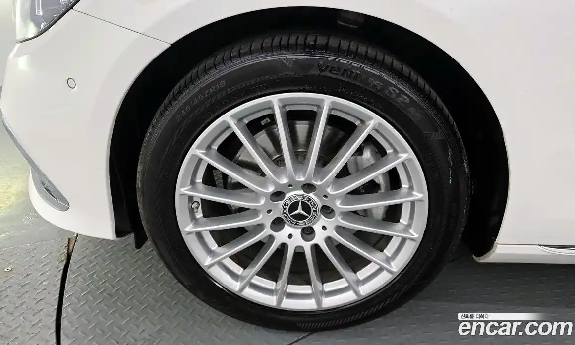 Mercedes-Benz E-Class 2022 2.0 гидро в Москве № 1322243, фото 5