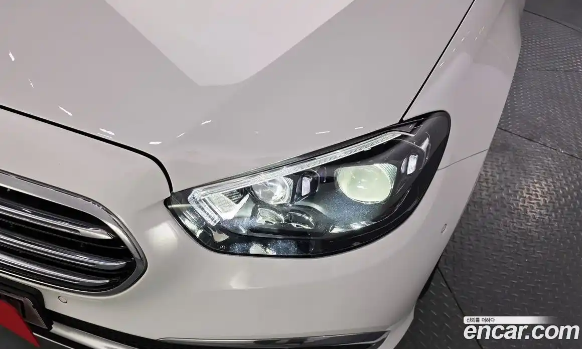 Mercedes-Benz E-Class 2022 2.0 гидро в Москве № 1322243, фото 8
