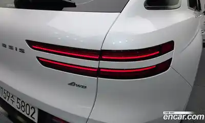 Genesis GV70 2024 2.5 гидро в Москве № 1343327, миниатюра 9