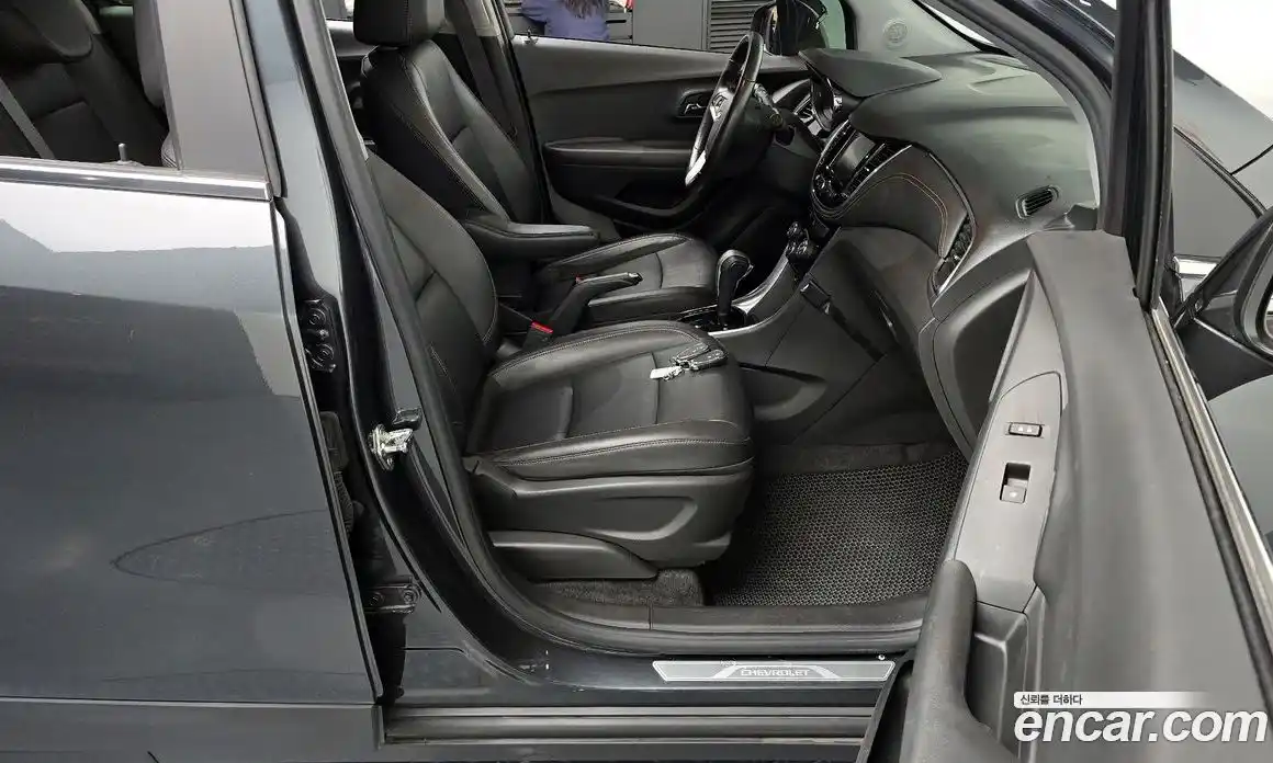 Chevrolet Trax 2017 1.4 гидро в Москве № 1345067, фото 17