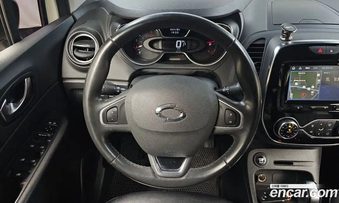 Renault QM3 2017 1.5 гидро в Москве № 1346374, фото 20