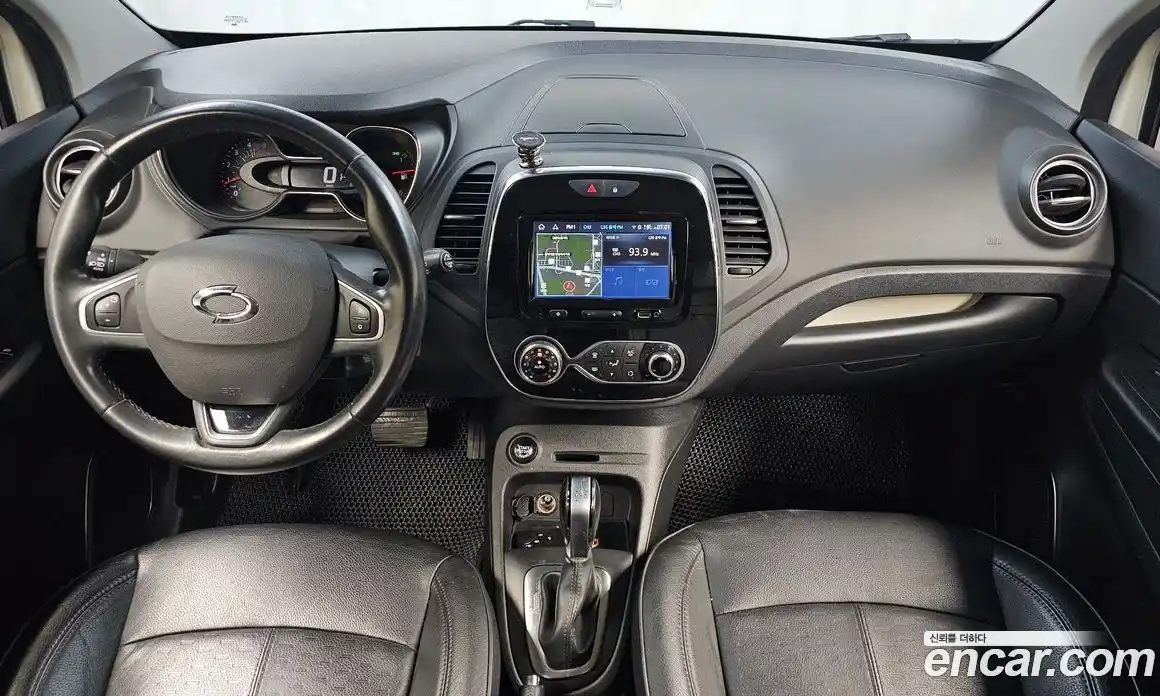 Renault QM3 2017 1.5 гидро в Москве № 1346374, фото 10