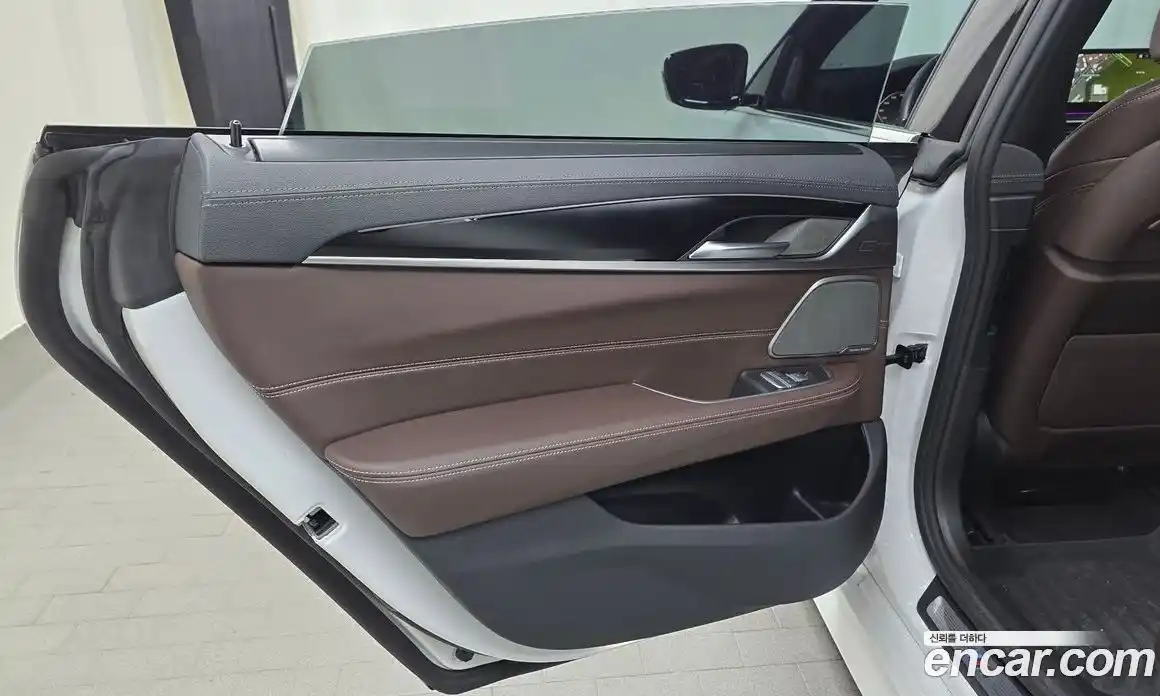 BMW 6-Series 2024 3.0 гидро в Москве, фото 15