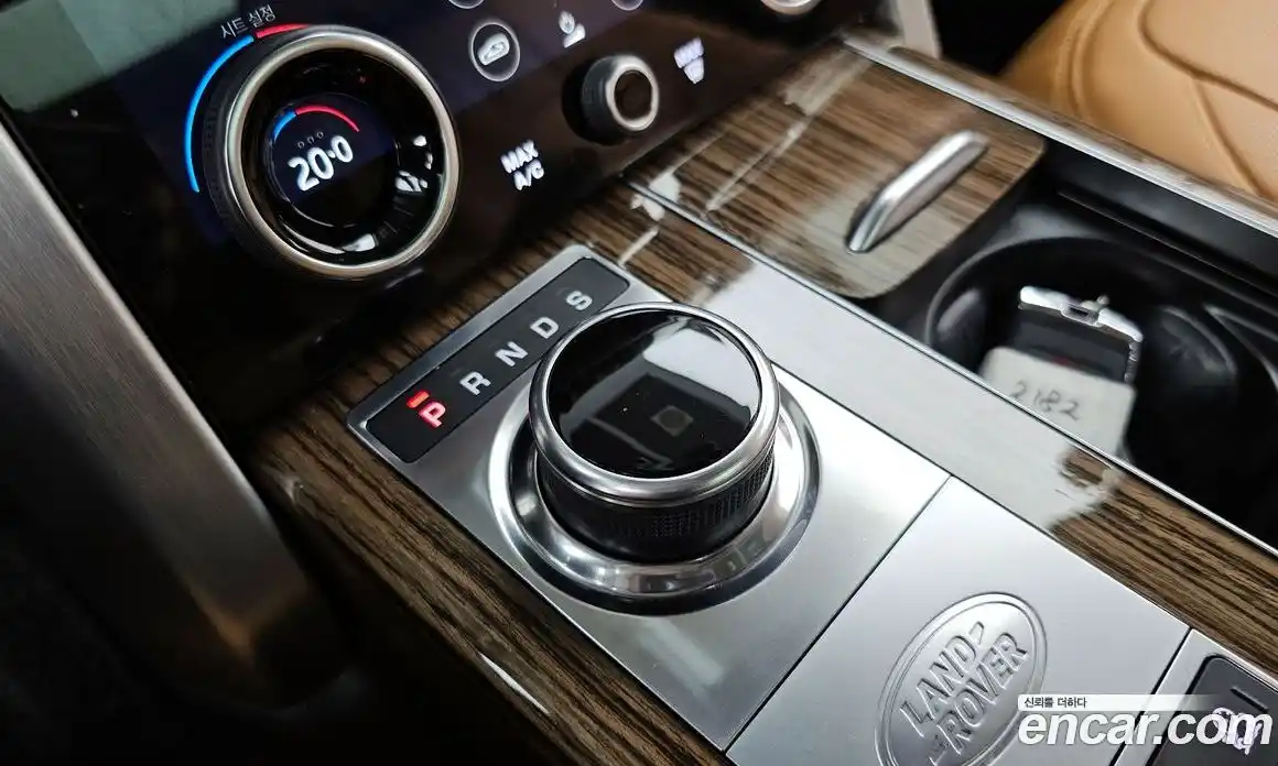 Land Rover Range-Rover 2021 3.0 гидро в Москве № 1349318, фото 12