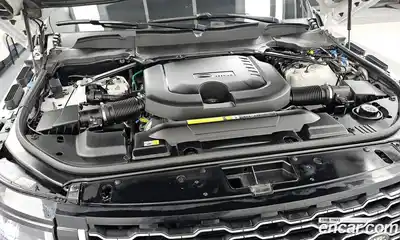 Land Rover Range-Rover 2021 3.0 гидро в Москве № 1349318, миниатюра 6