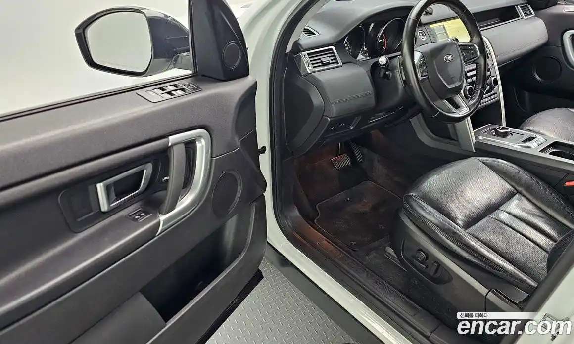 Land Rover Discovery Sport 2018 2.0 гидро в Москве № 1349340, фото 13