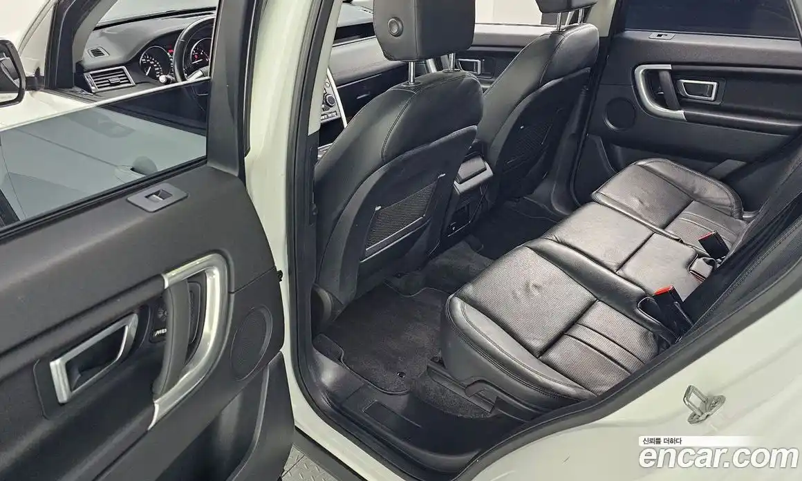 Land Rover Discovery Sport 2018 2.0 гидро в Москве № 1349340, фото 16