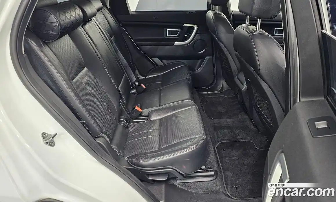 Land Rover Discovery Sport 2018 2.0 гидро в Москве № 1349340, фото 17