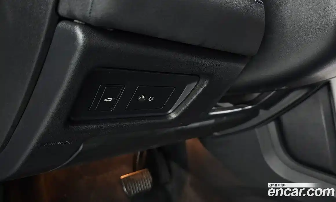 Land Rover Discovery Sport 2018 2.0 гидро в Москве № 1349340, фото 19
