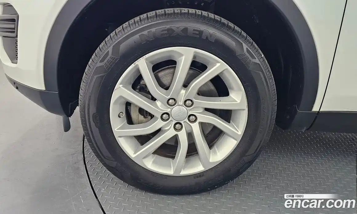 Land Rover Discovery Sport 2018 2.0 гидро в Москве № 1349340, фото 5