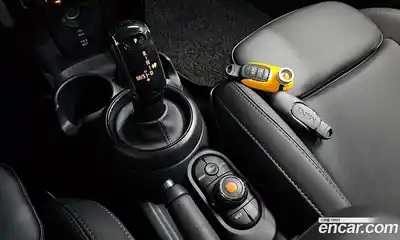 Mini Cooper 2021 2.0 гидро в Москве № 1349629, миниатюра 12