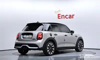 Mini Cooper 2021 2.0 гидро в Москве № 1349629, миниатюра 2