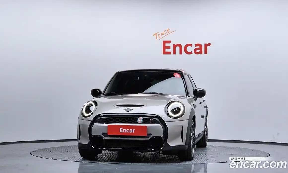 Mini Cooper 2021 2.0 гидро в Москве № 1349629, фото 3