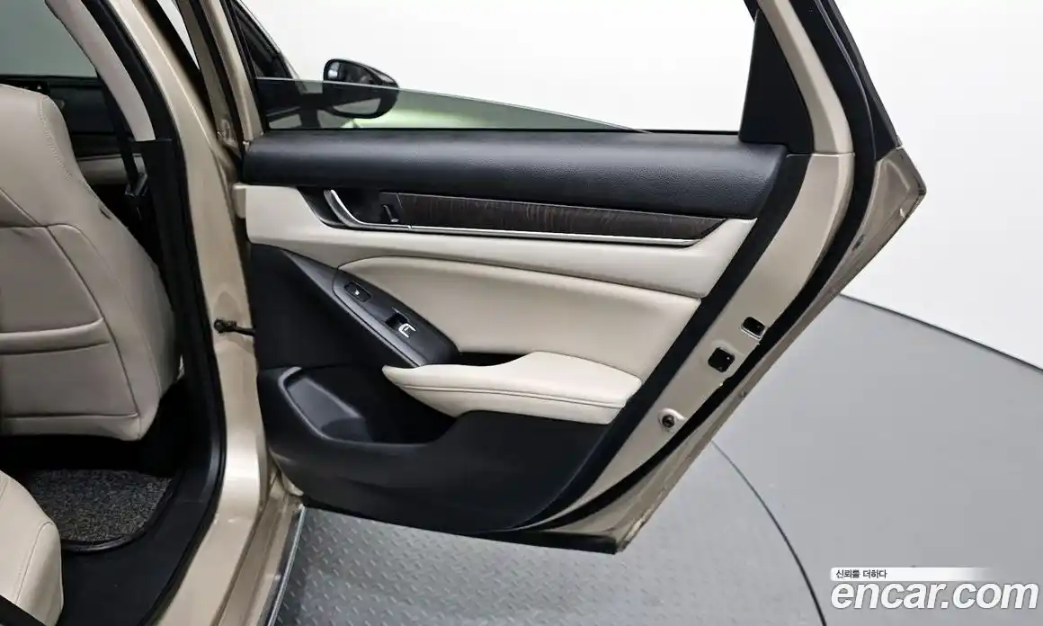 Honda Accord 2019 2.0 гидро в Москве № 1350884, фото 29
