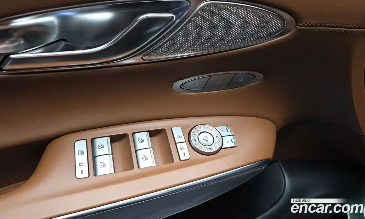 Genesis GV70 2023 2.5 гидро в Москве, фото 27