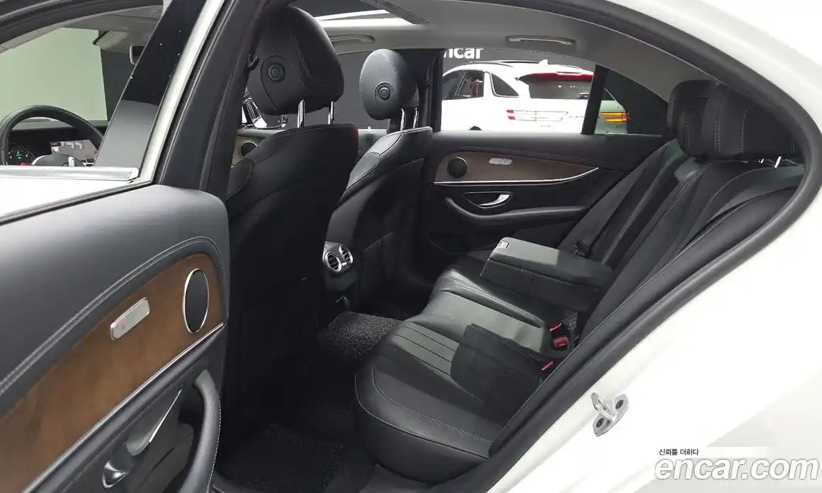 Mercedes-Benz E-Class 2019 1.9 гидро в Москве № 1403744, фото 18