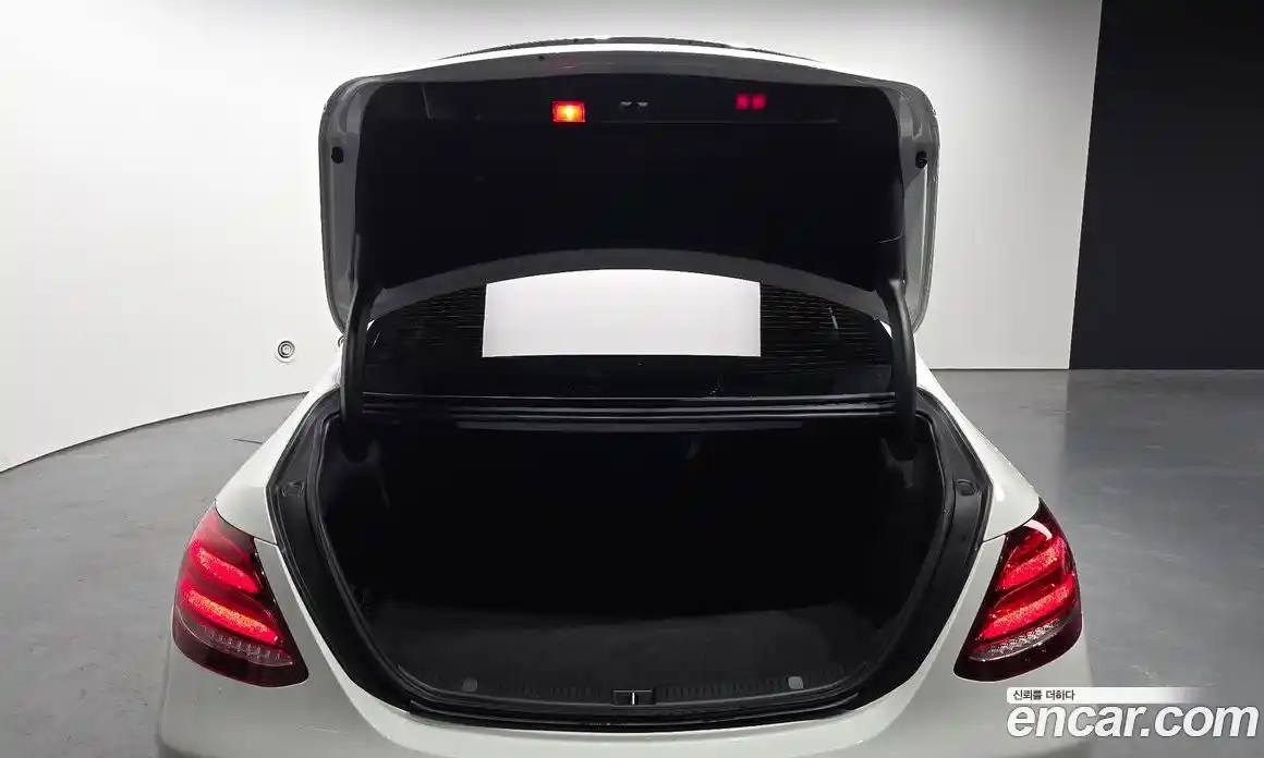 Mercedes-Benz E-Class 2019 1.9 гидро в Москве № 1403744, фото 26