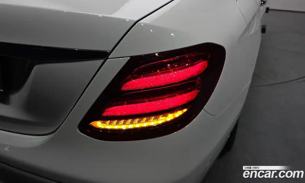 Mercedes-Benz E-Class 2019 1.9 гидро в Москве № 1403744, фото 9