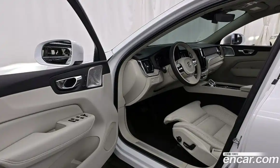 Volvo XC60 2021 2.0 гидро в Москве № 1404633, фото 13