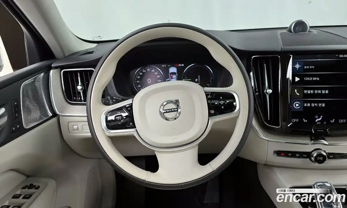 Volvo XC60 2021 2.0 гидро в Москве № 1404633, фото 19