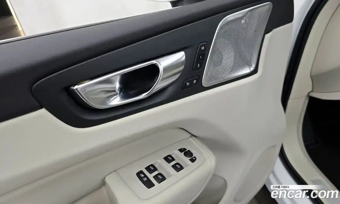 Volvo XC60 2021 2.0 гидро в Москве № 1404633, фото 27