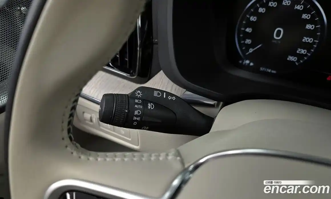 Volvo XC60 2021 2.0 гидро в Москве № 1404633, фото 33
