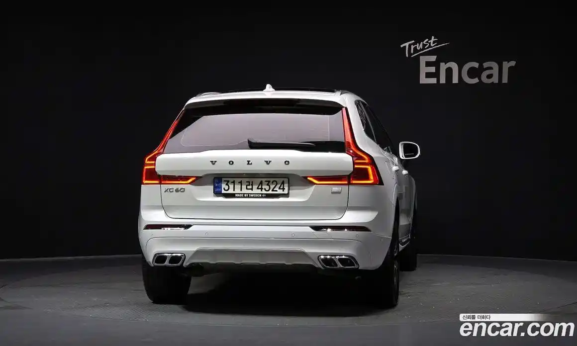 Volvo XC60 2021 2.0 гидро в Москве № 1404633, фото 4
