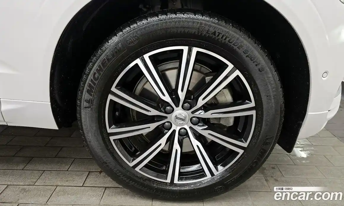 Volvo XC60 2021 2.0 гидро в Москве № 1404633, фото 7