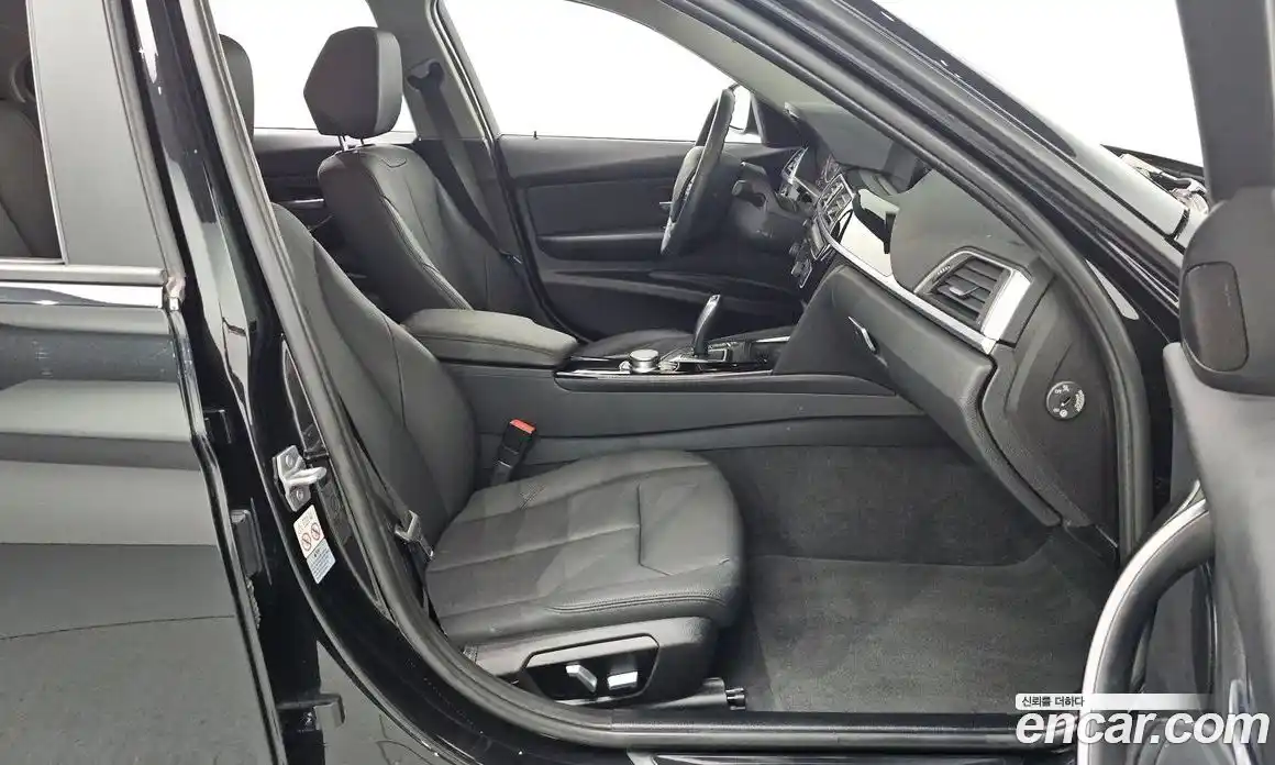 BMW 3-Series 2018 2.0 гидро в Москве, фото 16