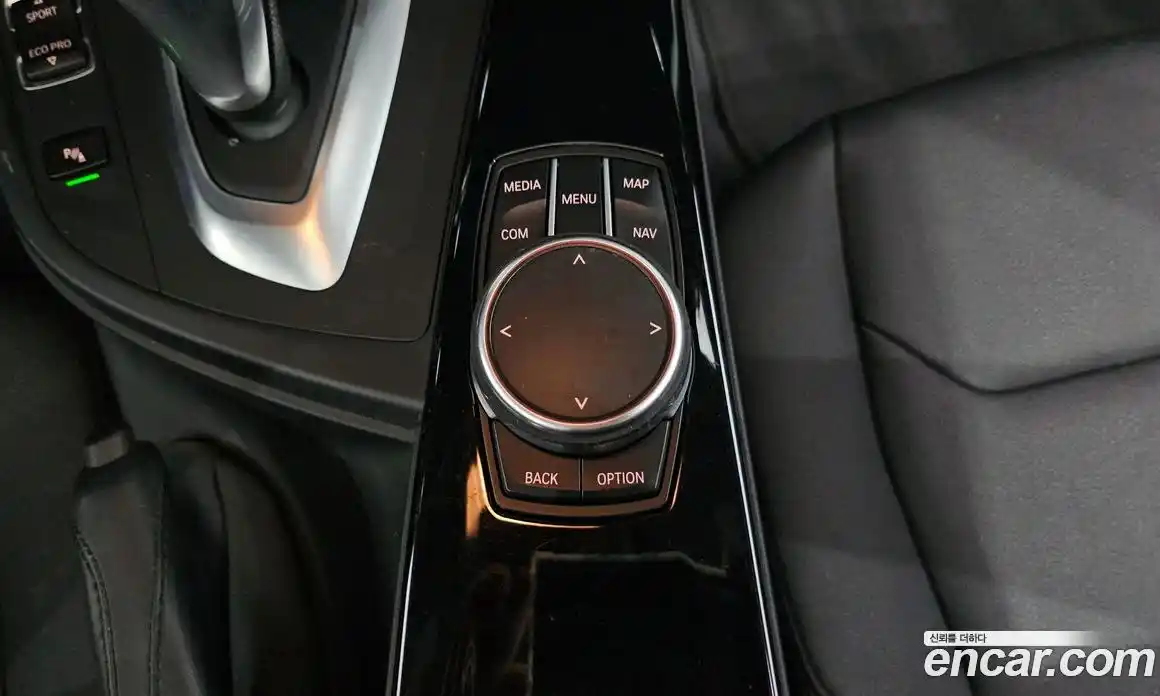 BMW 3-Series 2018 2.0 гидро в Москве, фото 27