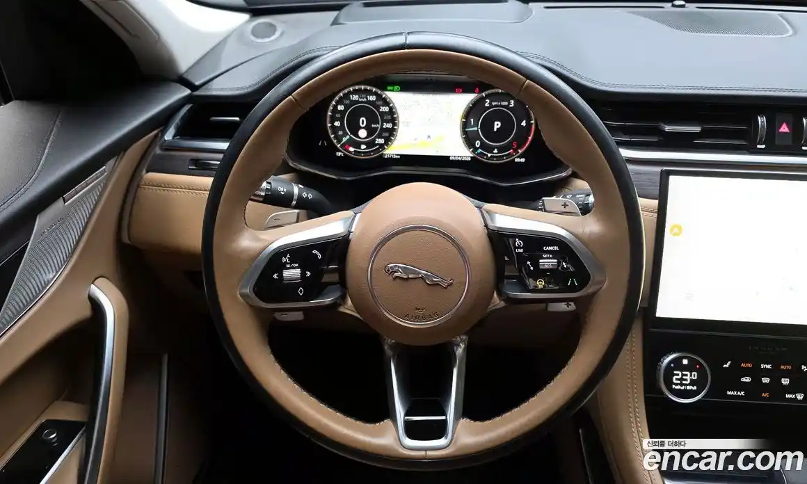 Jaguar F-Pace 2021 2.0 гидро в Москве № 1421680, фото 19