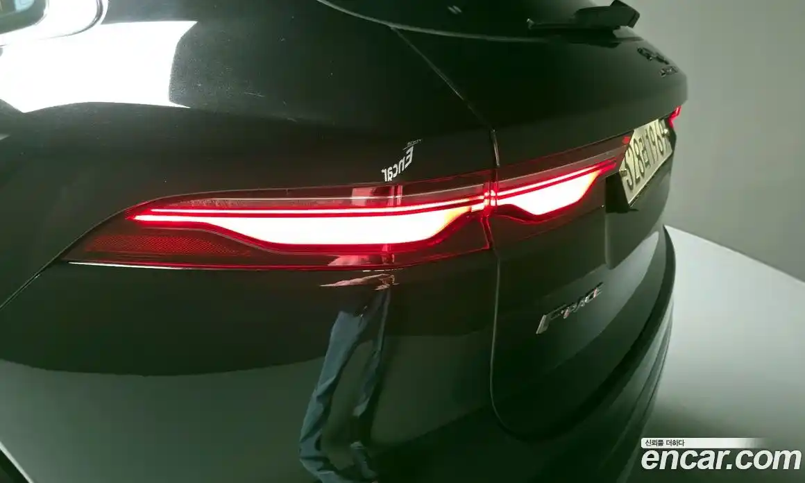 Jaguar F-Pace 2021 2.0 гидро в Москве № 1421680, фото 9