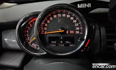Mini Cooper 2018 1.5 гидро в Москве № 1423730, миниатюра 11