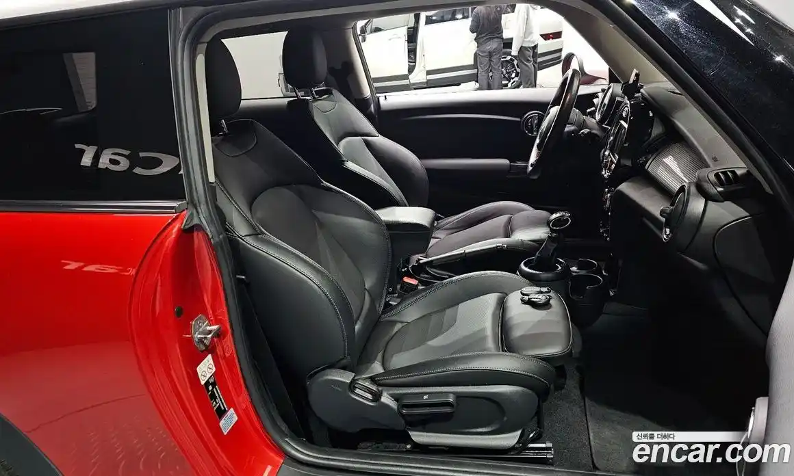Mini Cooper 2018 1.5 гидро в Москве № 1423730, фото 13