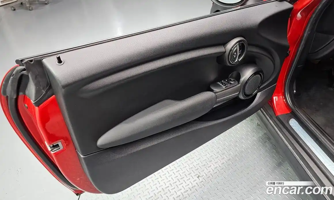 Mini Cooper 2018 1.5 гидро в Москве № 1423730, фото 14