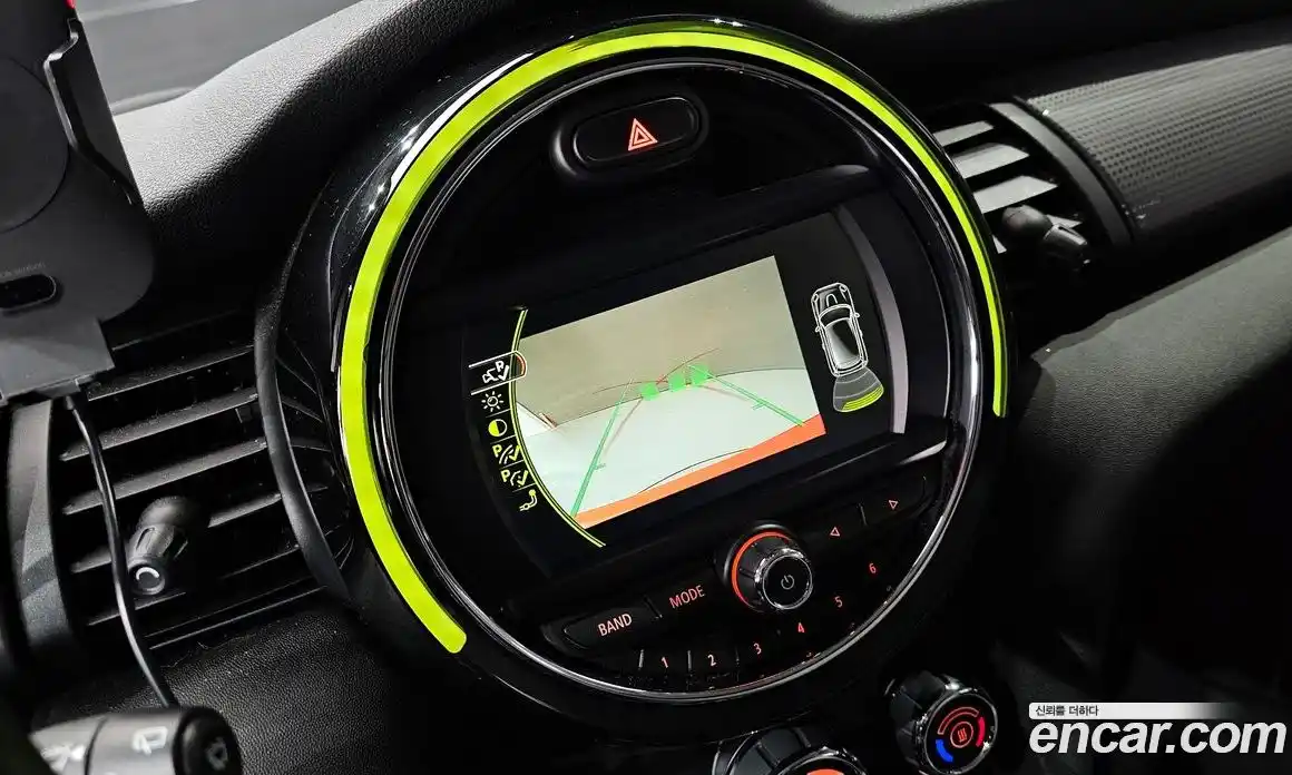 Mini Cooper 2018 1.5 гидро в Москве № 1423730, фото 22
