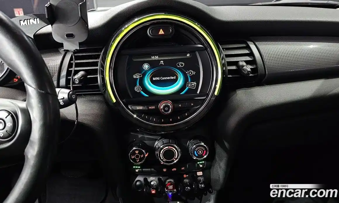 Mini Cooper 2018 1.5 гидро в Москве № 1423730, фото 26