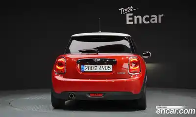 Mini Cooper 2018 1.5 гидро в Москве № 1423730, миниатюра 4