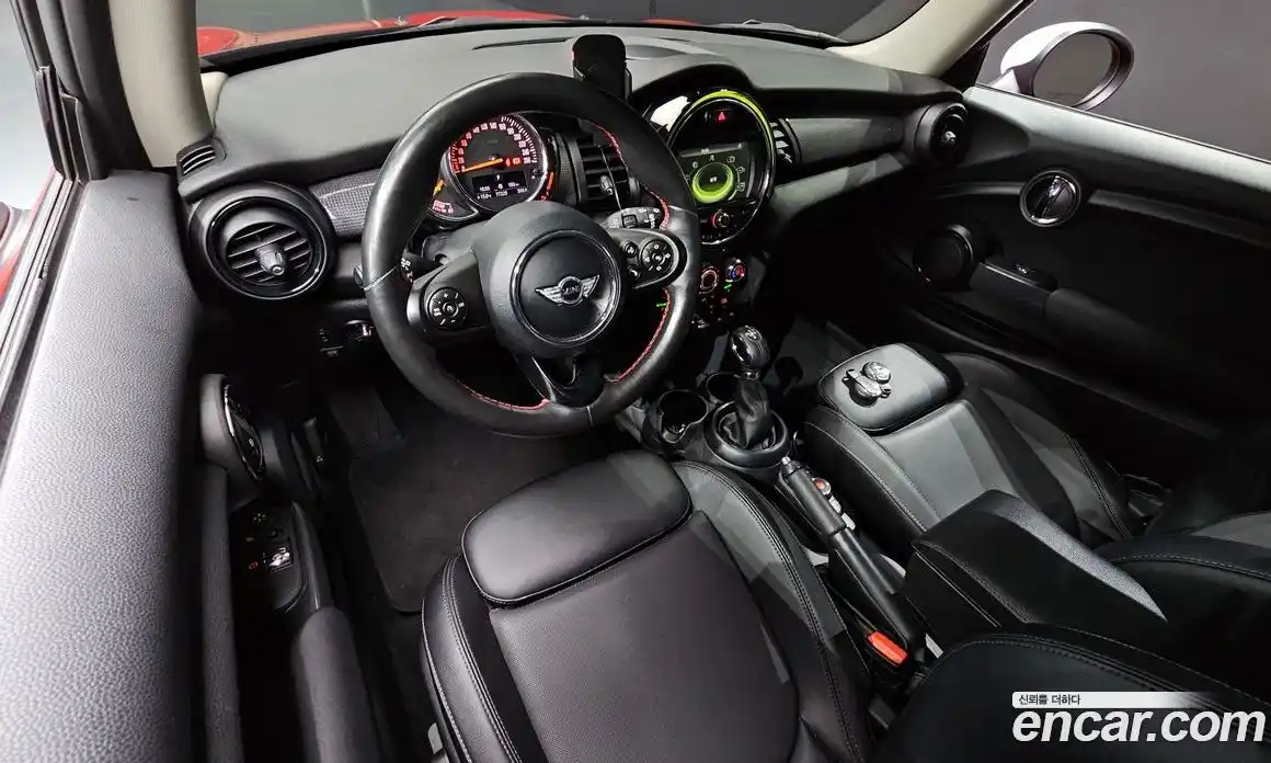 Mini Cooper 2018 1.5 гидро в Москве № 1423730, фото 10