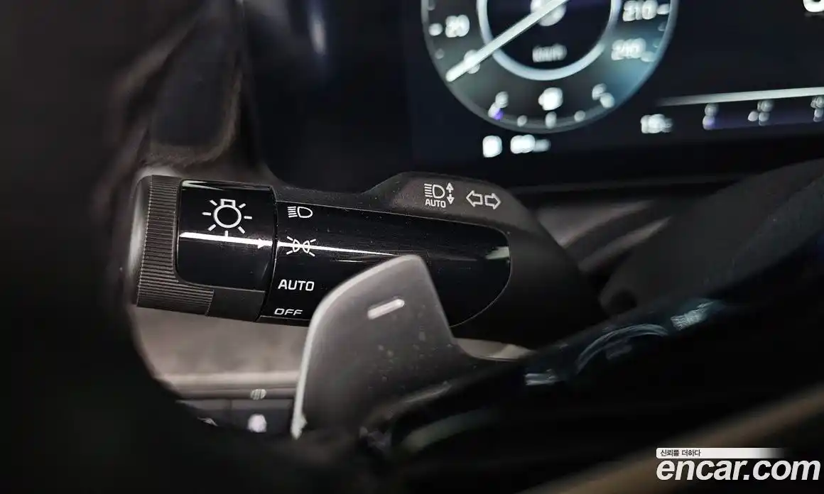 Kia Canival 2023 3.5 гидро в Москве № 1538782, фото 27
