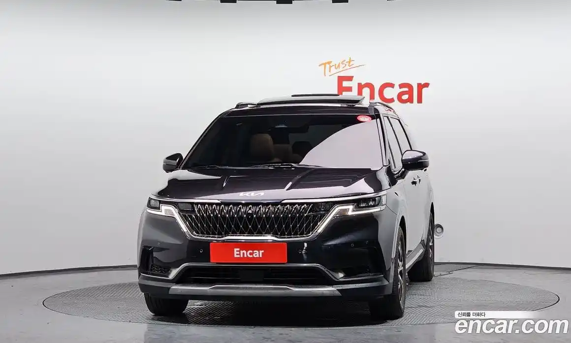 Kia Canival 2023 3.5 гидро в Москве № 1538782, фото 3