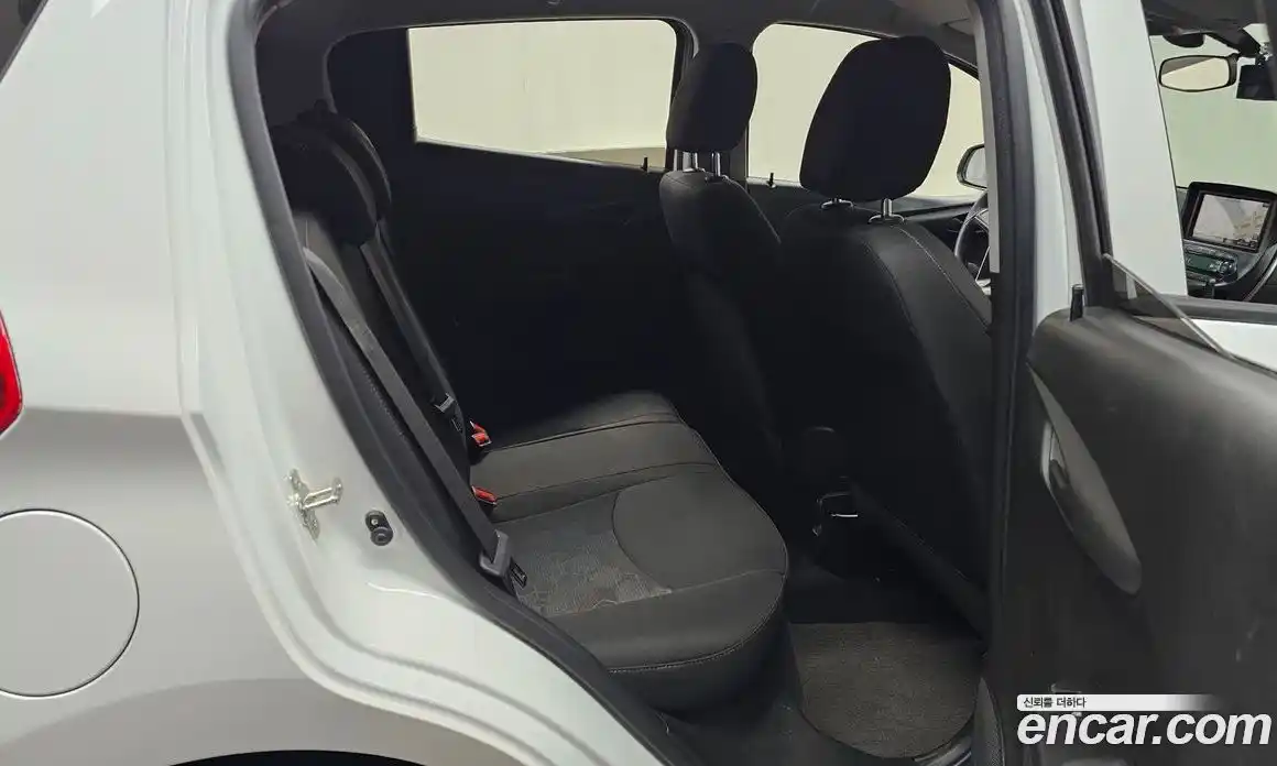 Chevrolet Spark 2016 1.0 гидро в Москве, фото 18