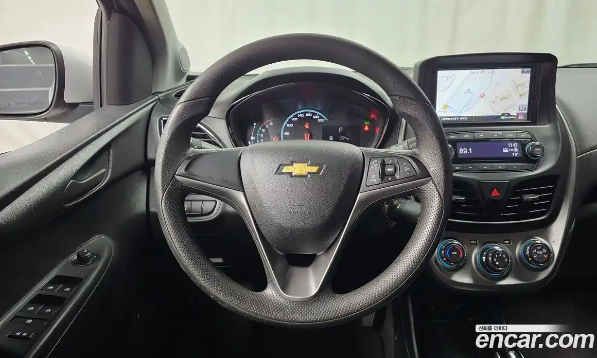 Chevrolet Spark 2016 1.0 гидро в Москве, фото 19