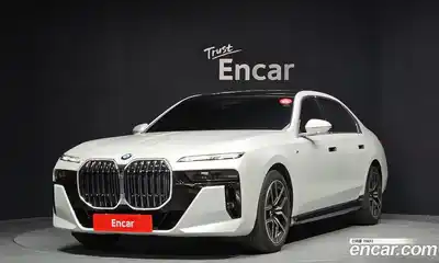 BMW 7-Series, 2023
